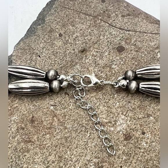 Southwest Graduated Faux Navajo Pearl Multi Strand Silver Tone Beaded Necklace - Picture 6 of 7